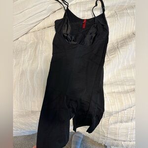 Black spanx bodysuit shapewear Large
